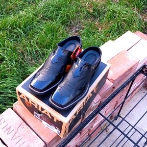 ARIAT TABITHA SLIDES 8.5 MEDIUM BLACK LEATHER WITH PATENT LEATHER TRIM